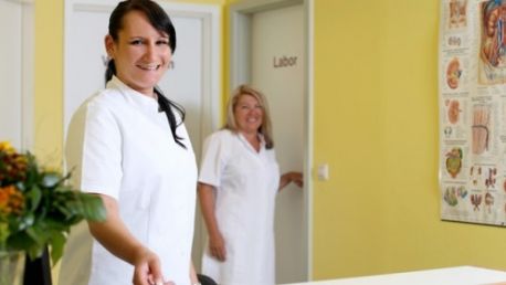 Team der Praxisklinik Karlsruhe Praxisklinik Karlsruhe - Dr. Pflanzer